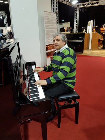 gjovalin-nonaj-cours-de-piano-par-professeur-diplome-du-conservatoire_446641